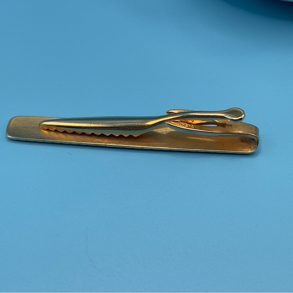 Vintage Hickok U.S.A. gold-tone basketweave tie clip in excellent condition✨ - Picture 8 of 11